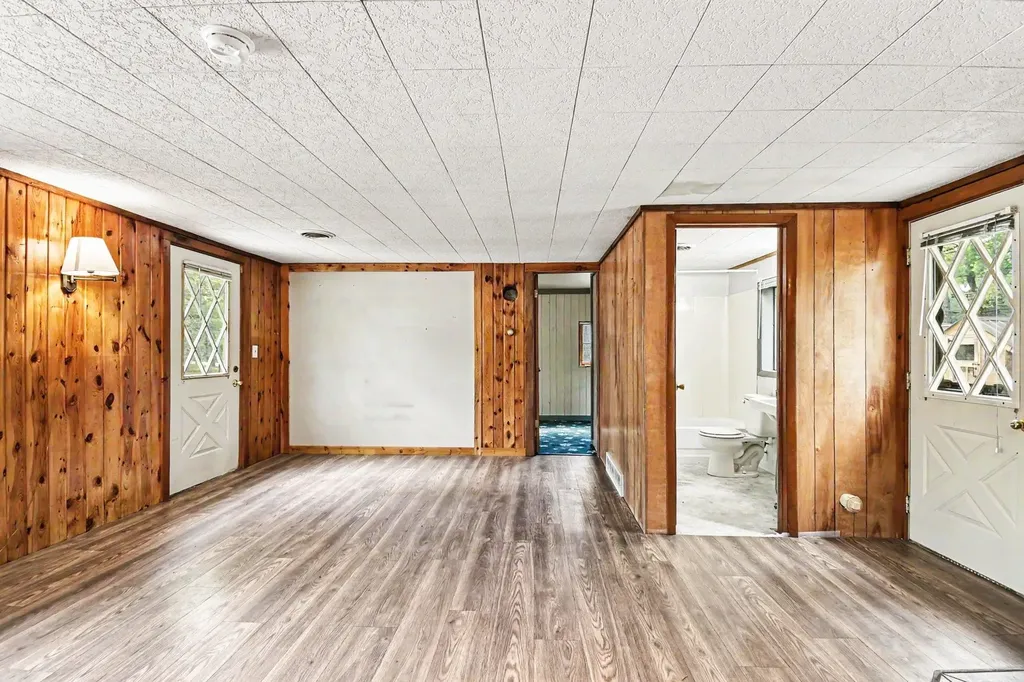 4359 Deerland Road Oscoda Charter Township MI 48750