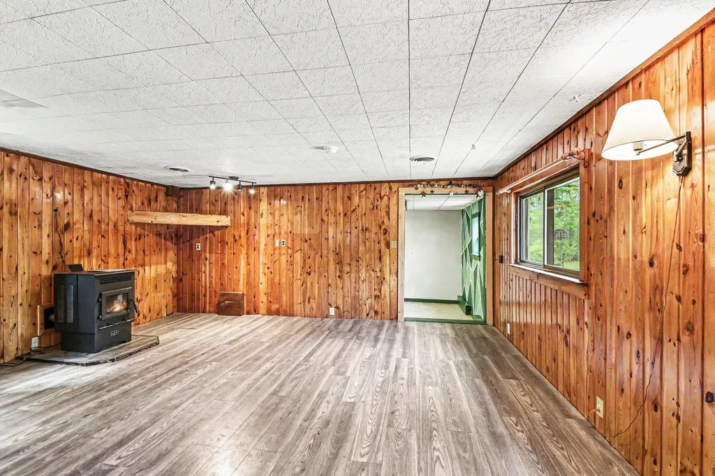 4359 Deerland Road Oscoda Charter Township MI 48750