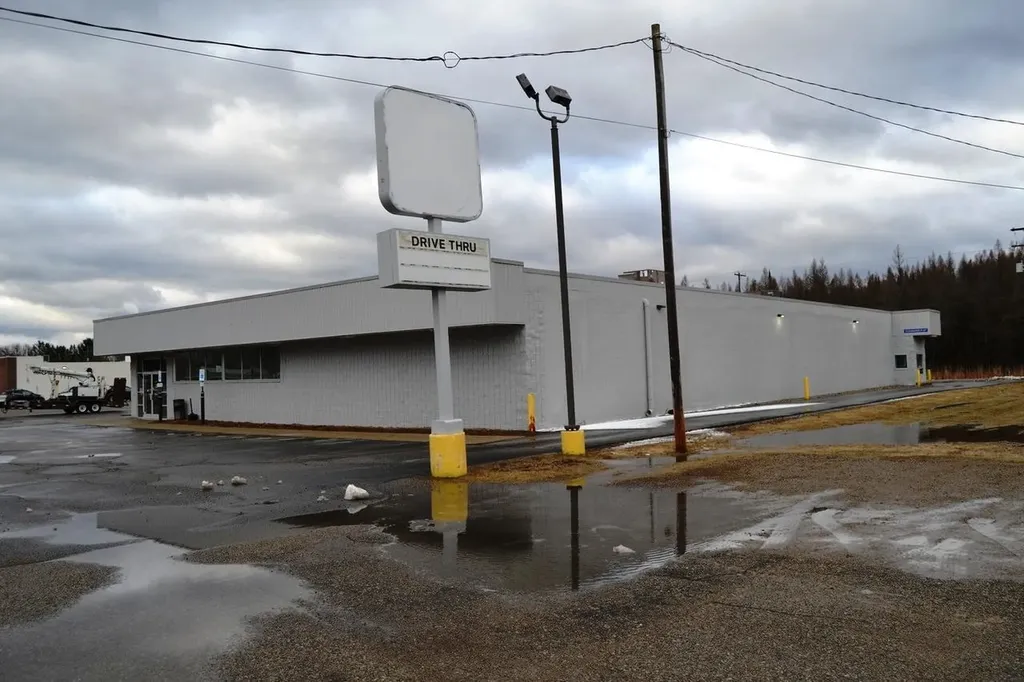 425 N Fifth Street Higgins Township MI 48653