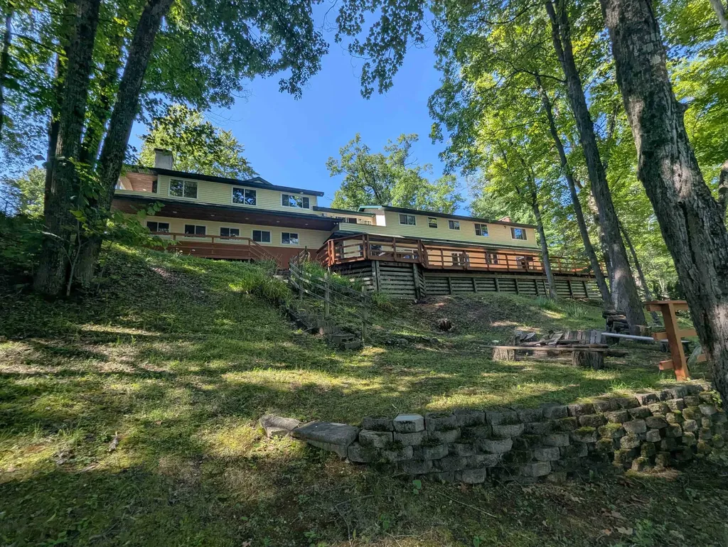1620 N Michigan Arenac Township MI 48749