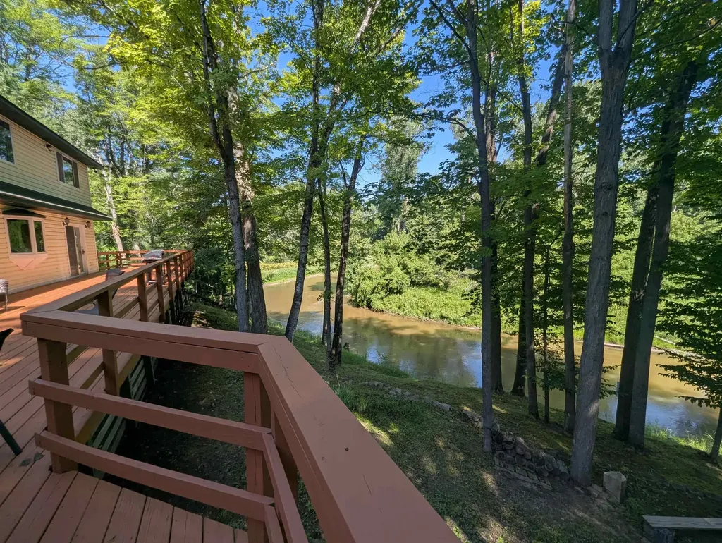 1620 N Michigan Arenac Township MI 48749