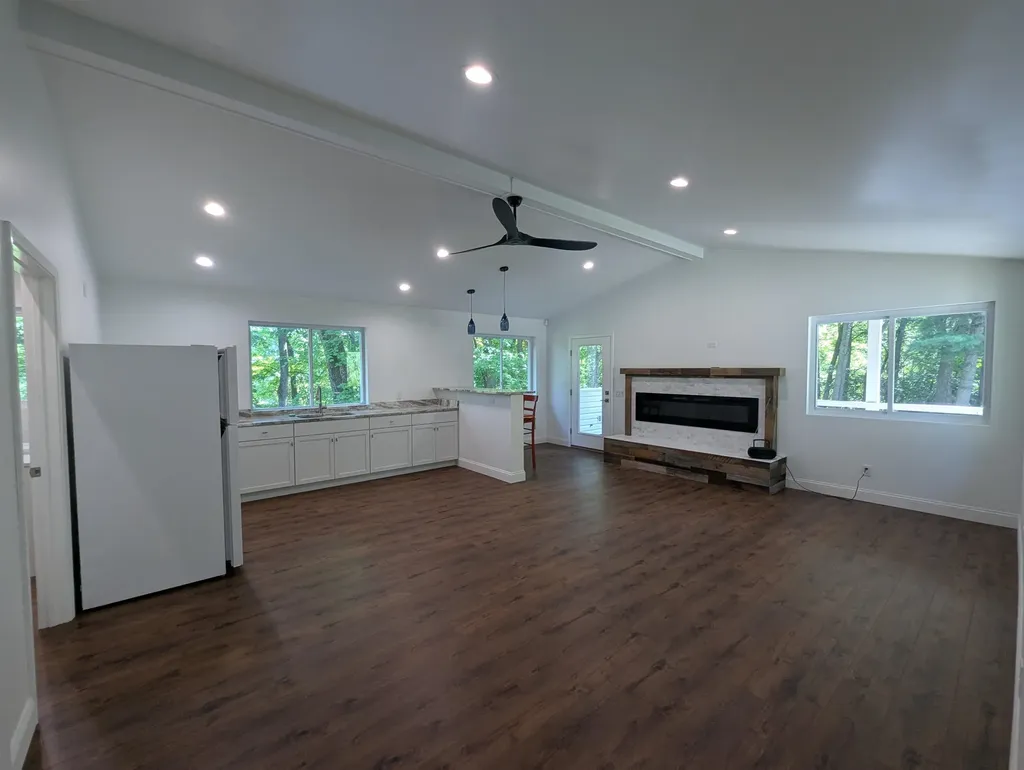 1620 N Michigan Arenac Township MI 48749
