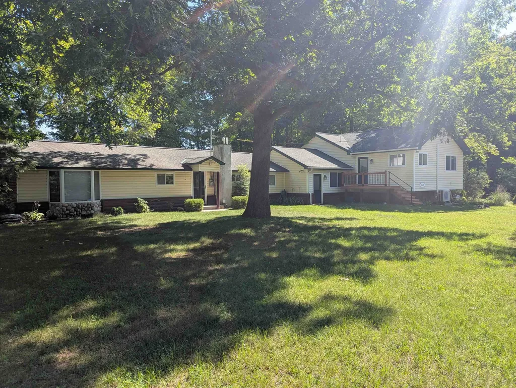 1620 N Michigan Arenac Township MI 48749