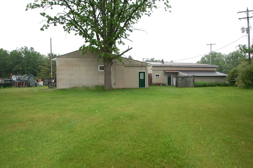 1486 N M-76 Moffatt Township MI 48610
