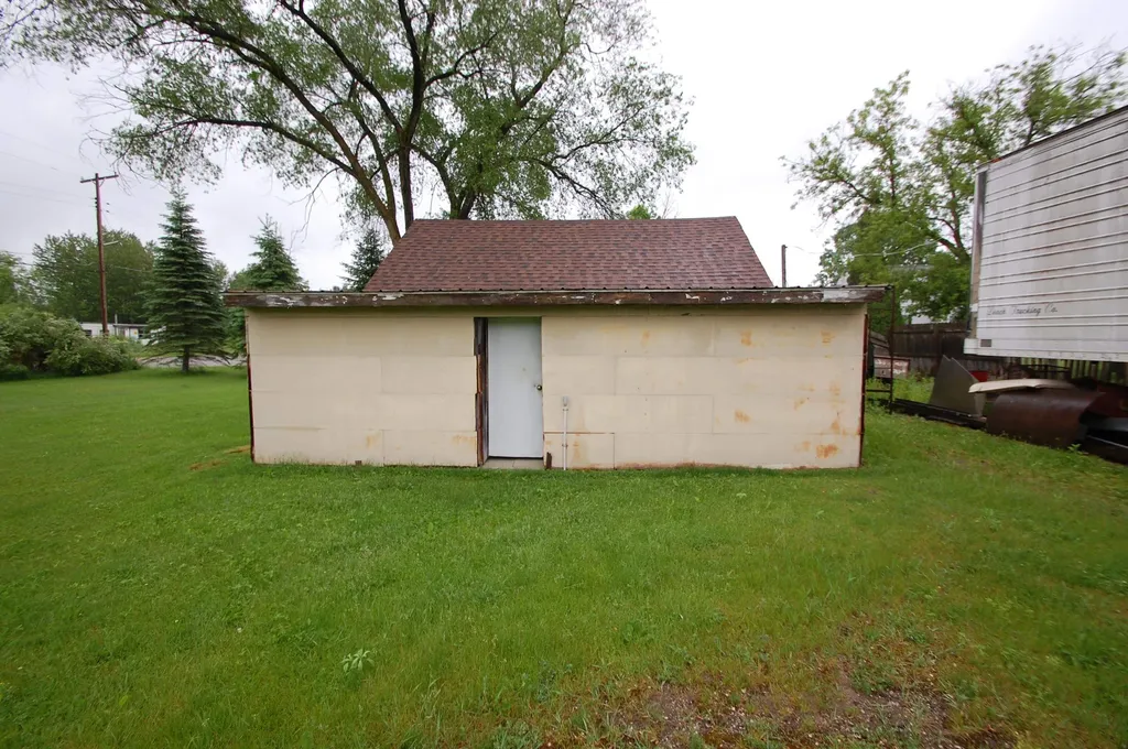 1486 N M-76 Moffatt Township MI 48610