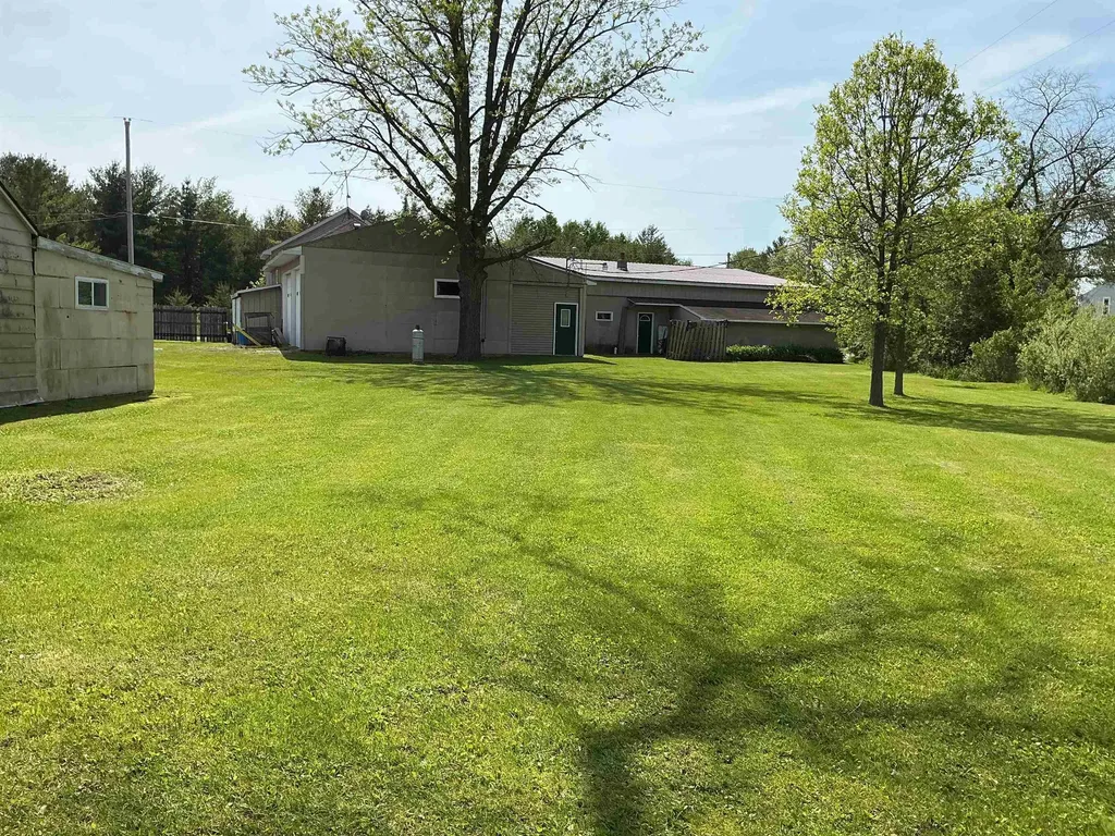 1486 N M-76 Moffatt Township MI 48610