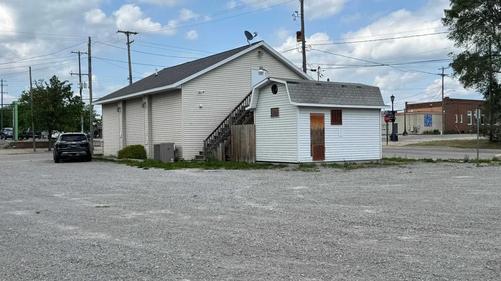 201 W 7th Street Evart Township MI 49631
