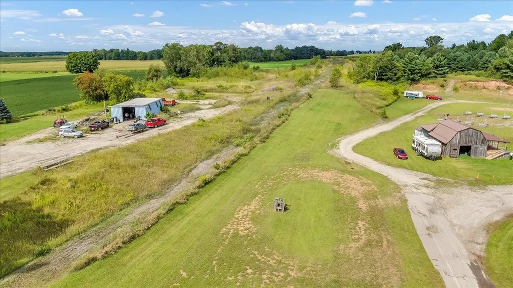 1870 M-65 Burleigh Township MI 48770
