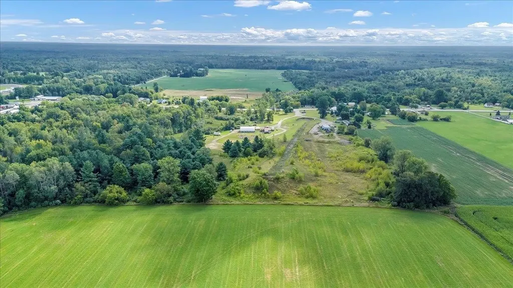 1870 M-65 Burleigh Township MI 48770