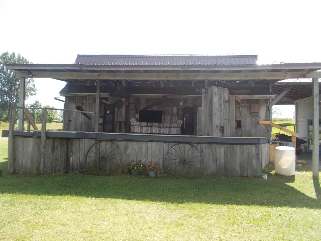 1870 M-65 Burleigh Township MI 48770