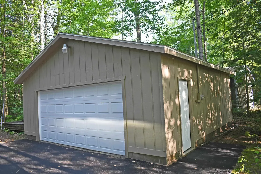 4457 W Cedar Lake Road Greenbush Township MI 48738