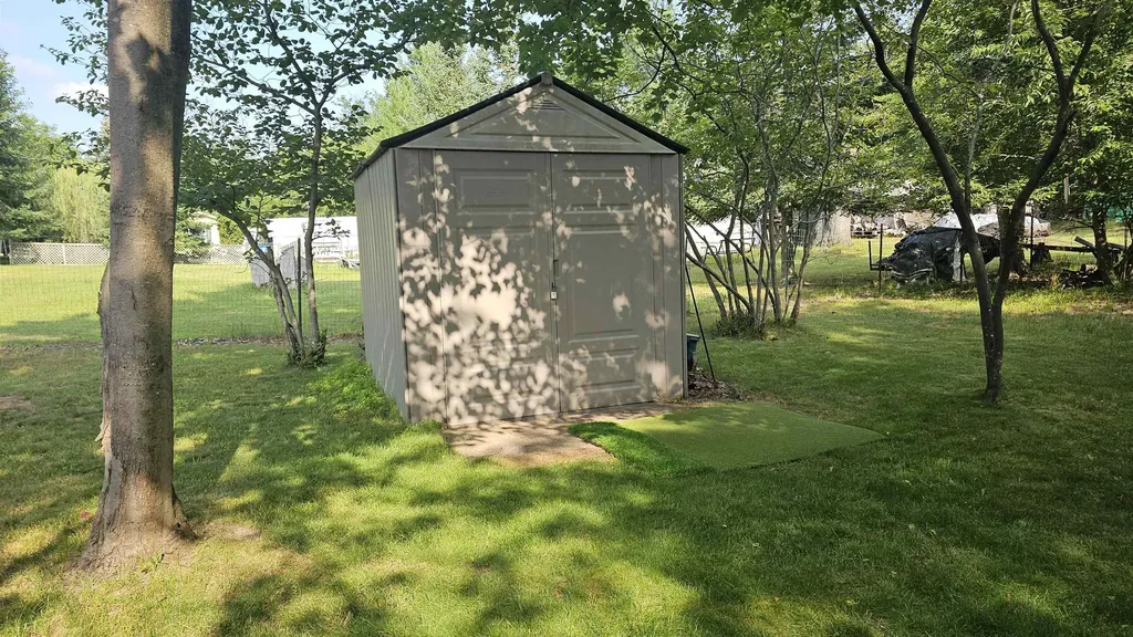 1979 Cuyuga Trail Churchill Township MI 48661