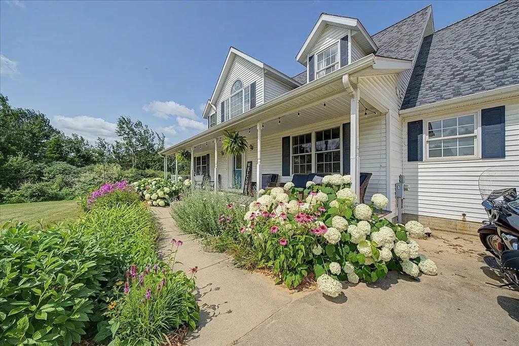 3186 Lake George Road Edwards Township MI 48661
