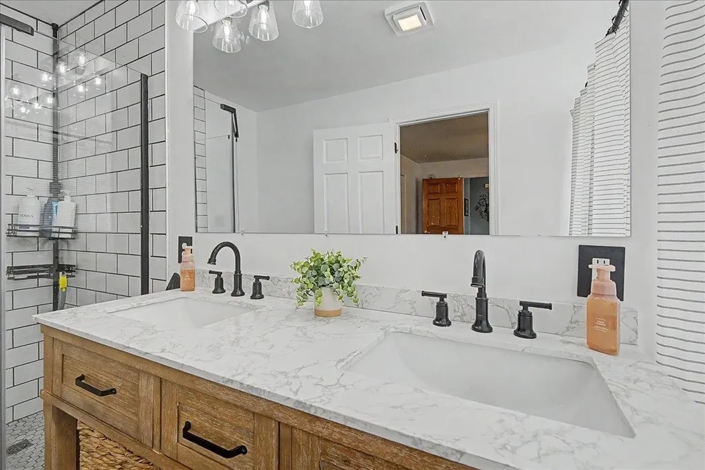 3186 Lake George Road Edwards Township MI 48661