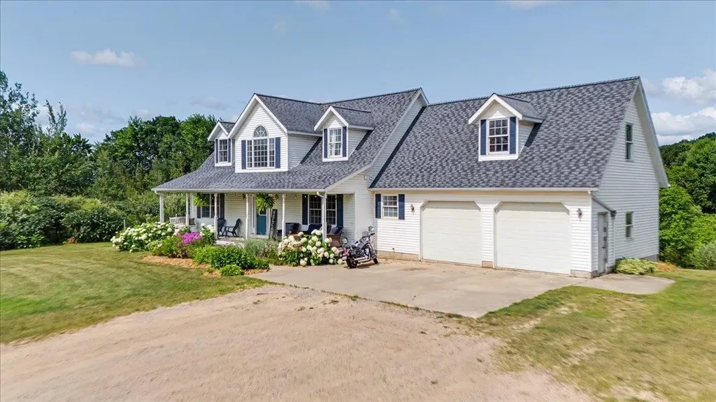 3186 Lake George Road Edwards Township MI 48661