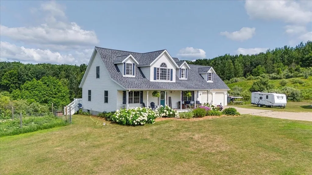 3186 Lake George Road Edwards Township MI 48661