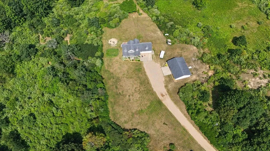 3186 Lake George Road Edwards Township MI 48661