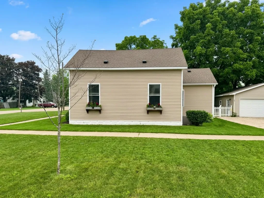 229 Sixth Avenue Tawas Township MI 48763