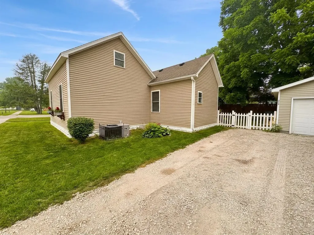 229 Sixth Avenue Tawas Township MI 48763