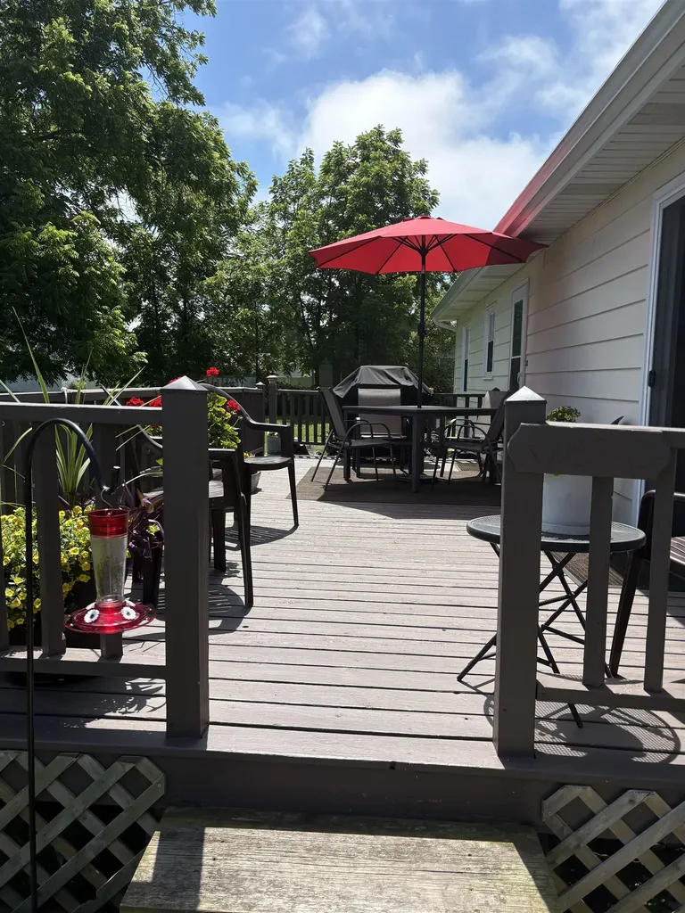 105 Third Avenue Tawas Township MI 48763