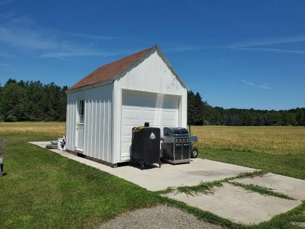 5827 S M-76 Horton Township MI 48610