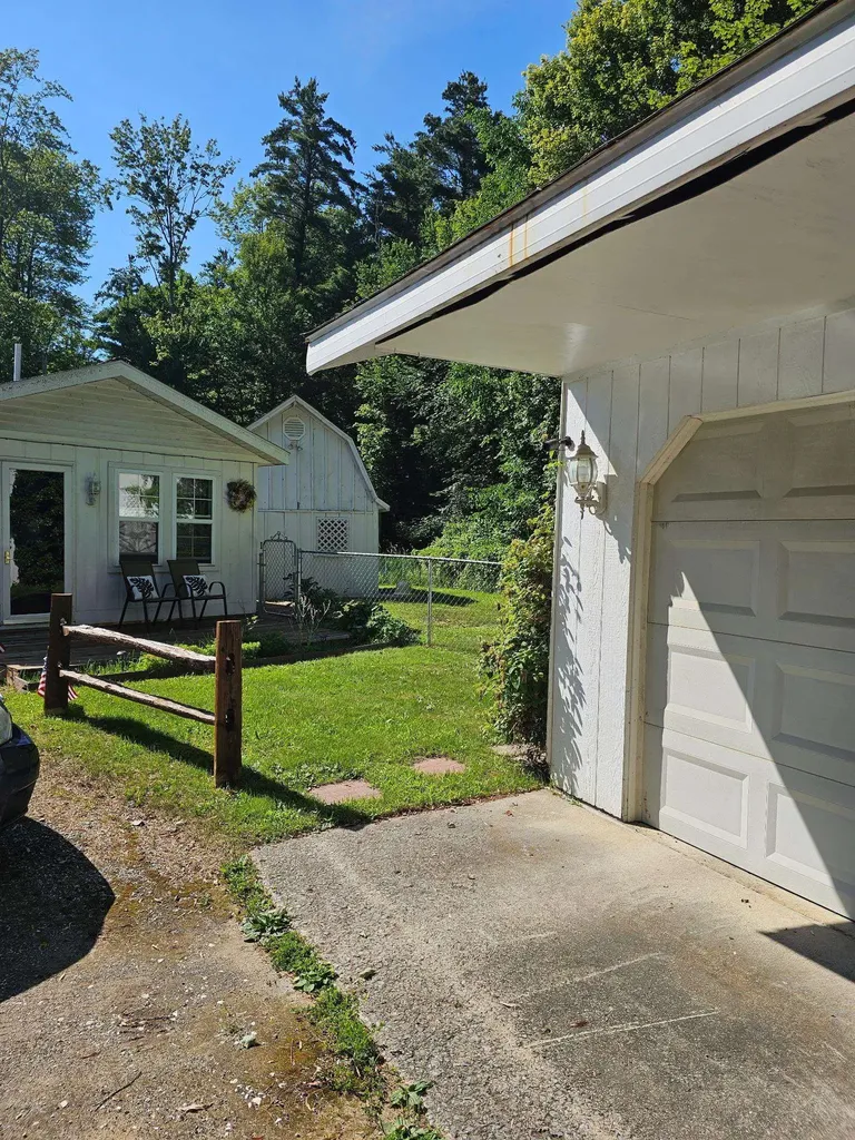 514 W M-55 Tawas Township MI 48763