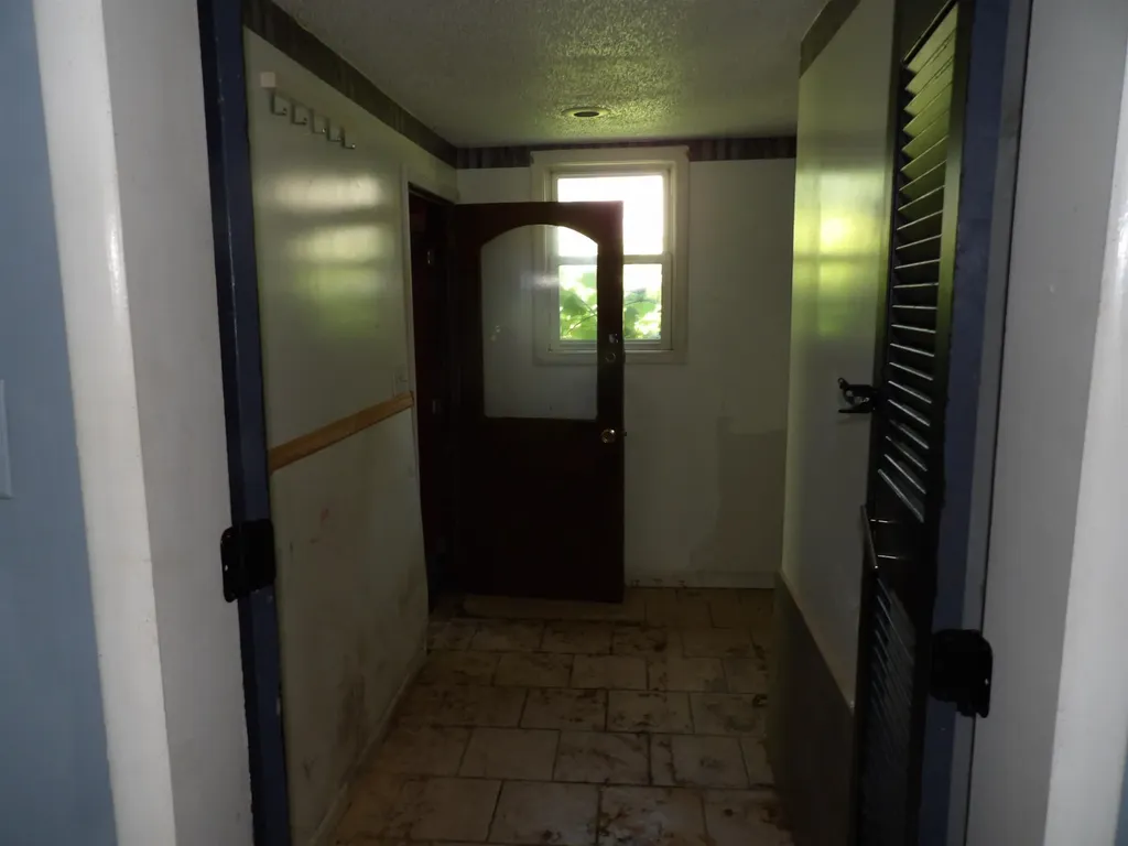 325 Walnut Alma City MI 48801