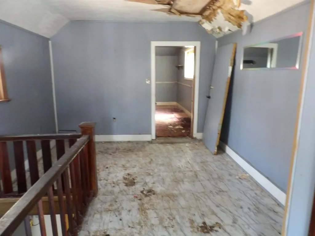 325 Walnut Alma City MI 48801