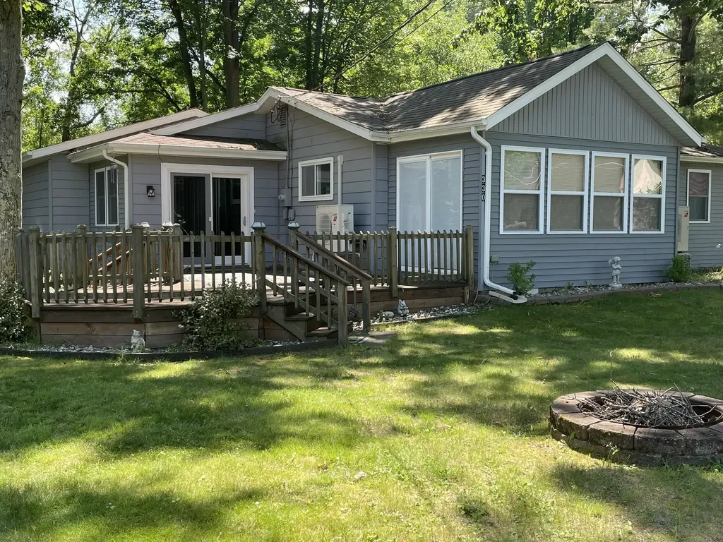 330 N Henderson Lake Drive Hill Township MI 48635