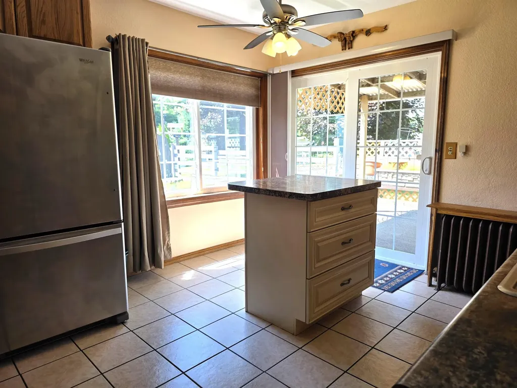 702 W Washington Unknown City MI 48730
