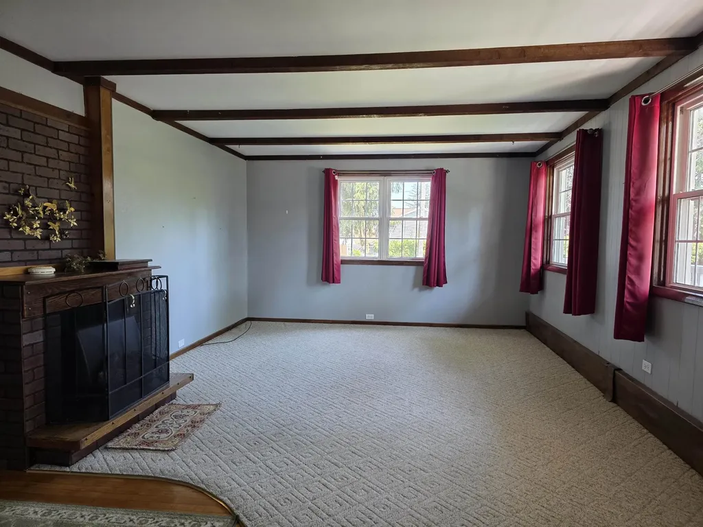 702 W Washington Unknown City MI 48730