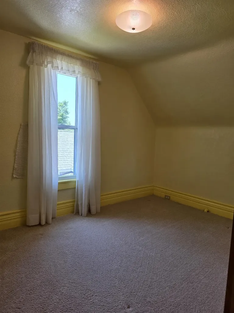 702 W Washington Unknown City MI 48730