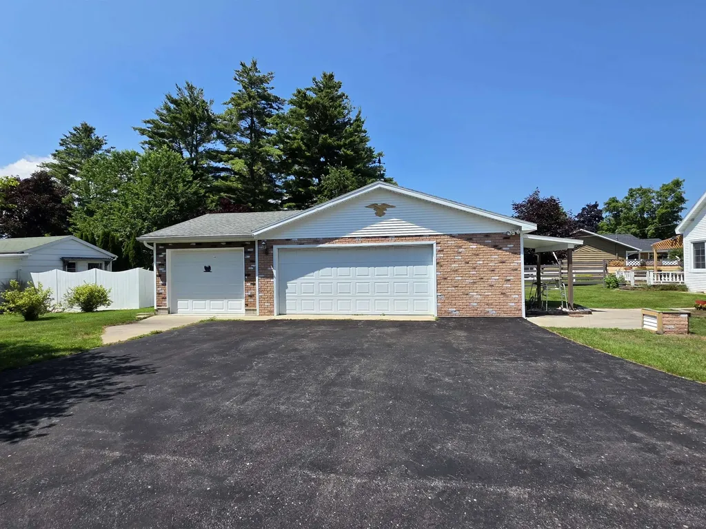 702 W Washington Unknown City MI 48730