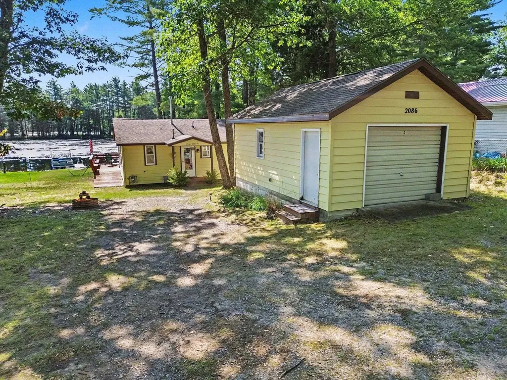 2086 Timber Trail Plainfield Township MI 48748