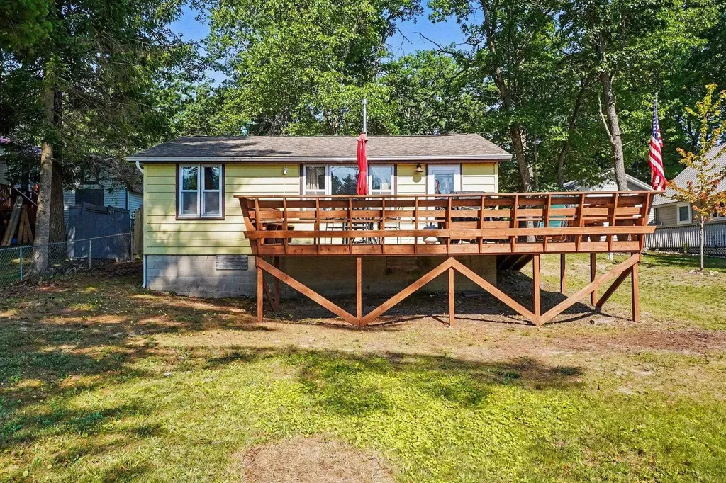 2086 Timber Trail Plainfield Township MI 48748