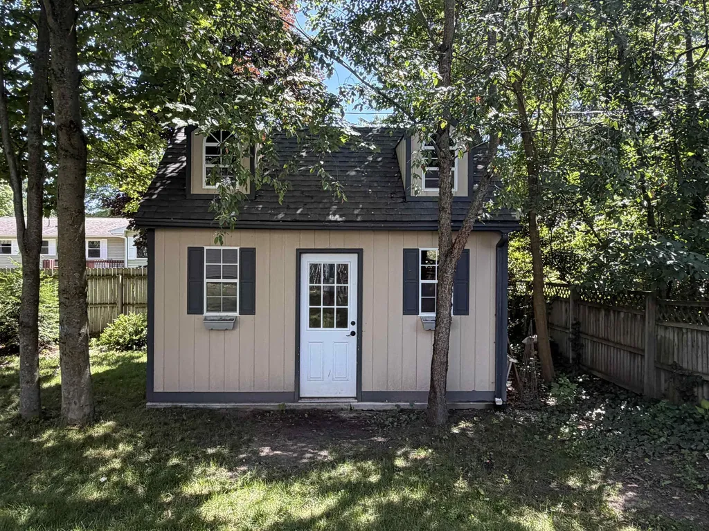 4502 Wild Pine Court South Midland City MI 48642