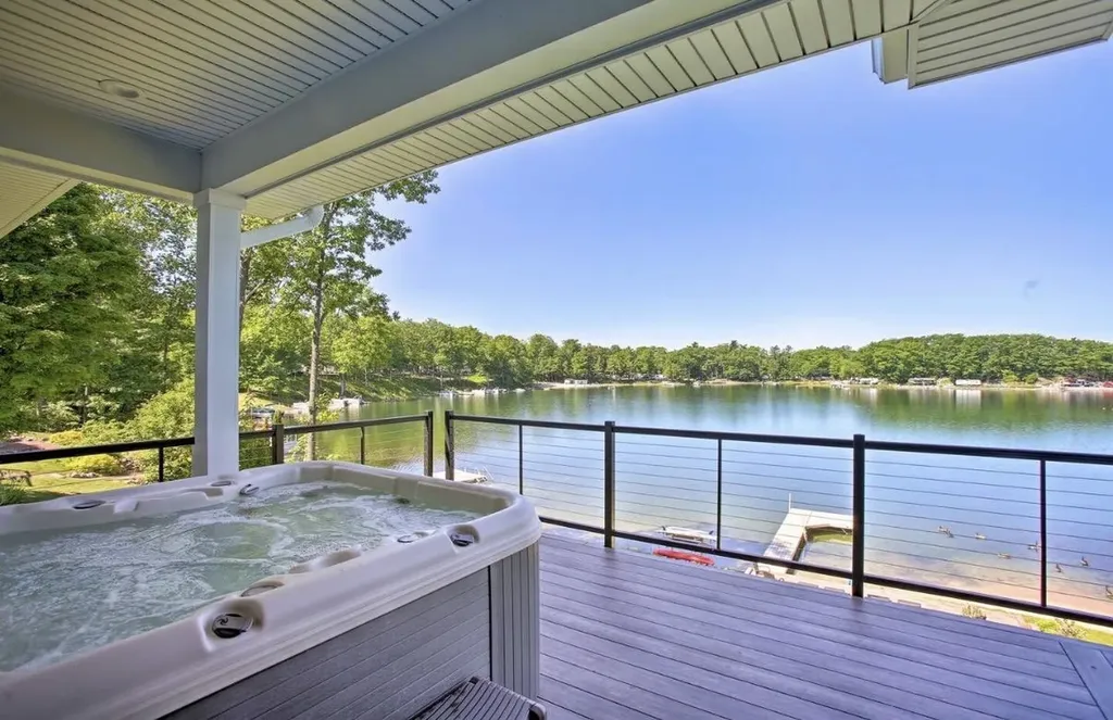 4790 S Sunset Ski Cove Blair Township MI 49685
