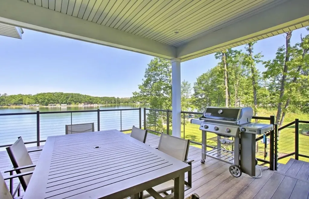4790 S Sunset Ski Cove Blair Township MI 49685