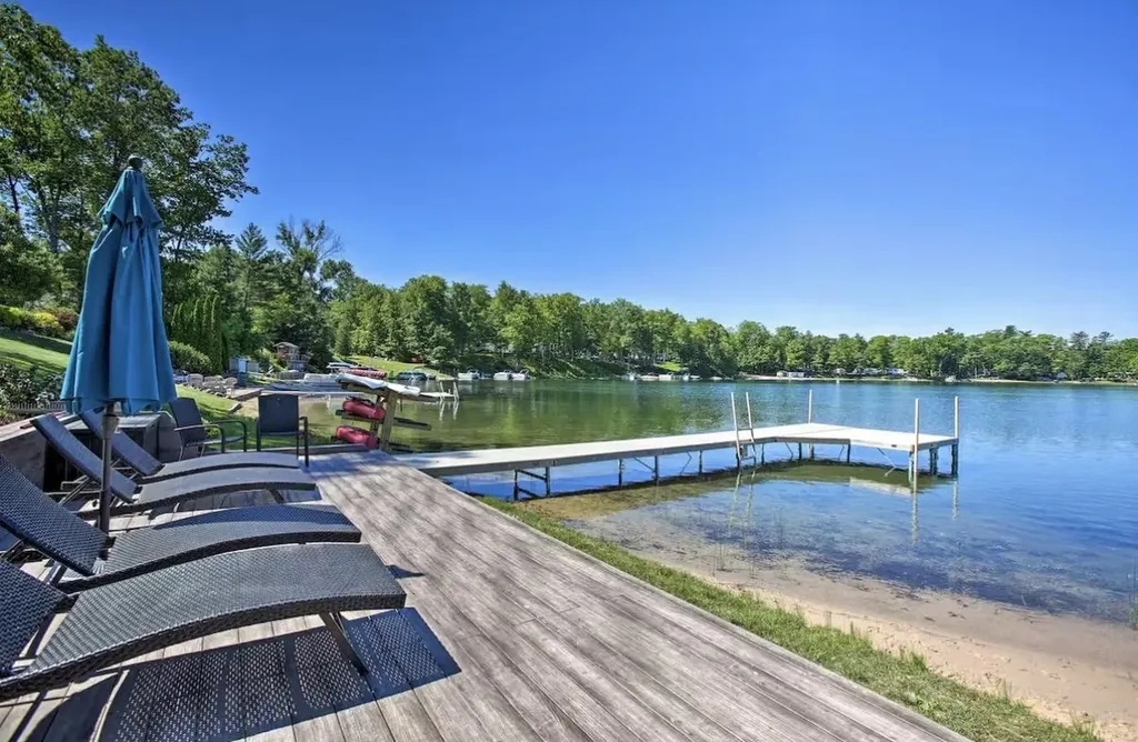 4790 S Sunset Ski Cove Blair Township MI 49685