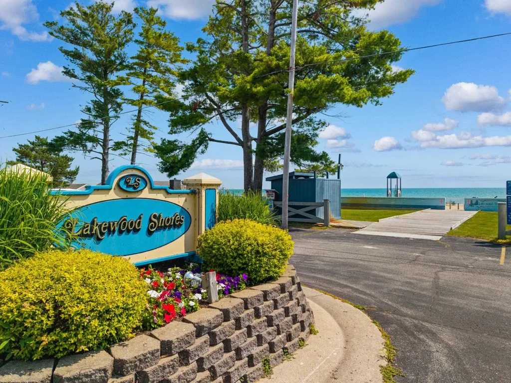 Lakewood Drive Oscoda Charter Township MI 48750