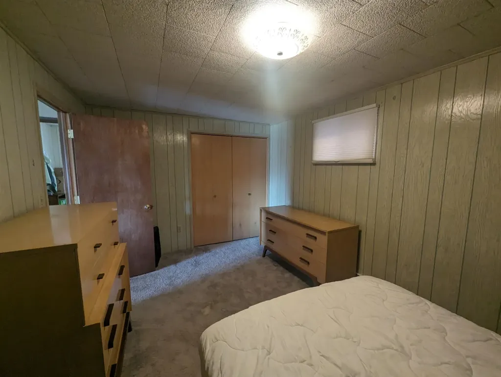 211 E Huron Road Au Gres Township MI 48703
