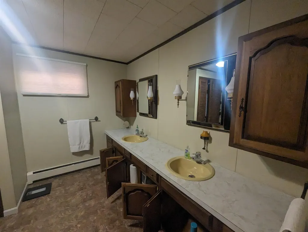 211 E Huron Road Au Gres Township MI 48703