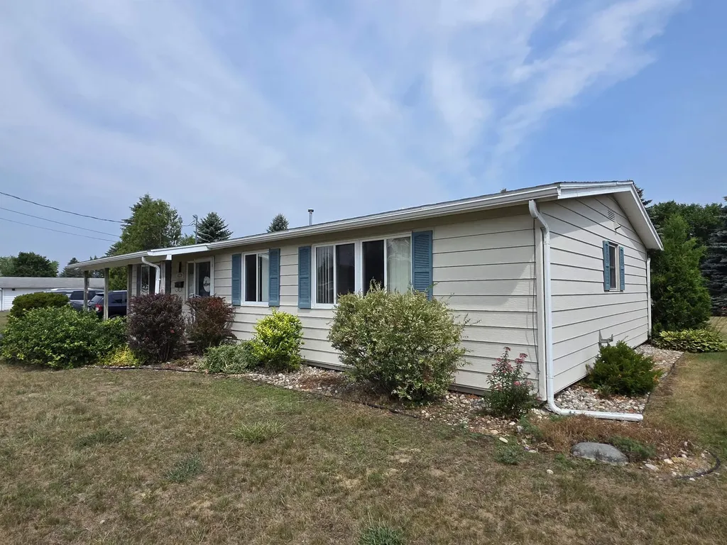 10220 Tennessee Street Oscoda Charter Township MI 48750