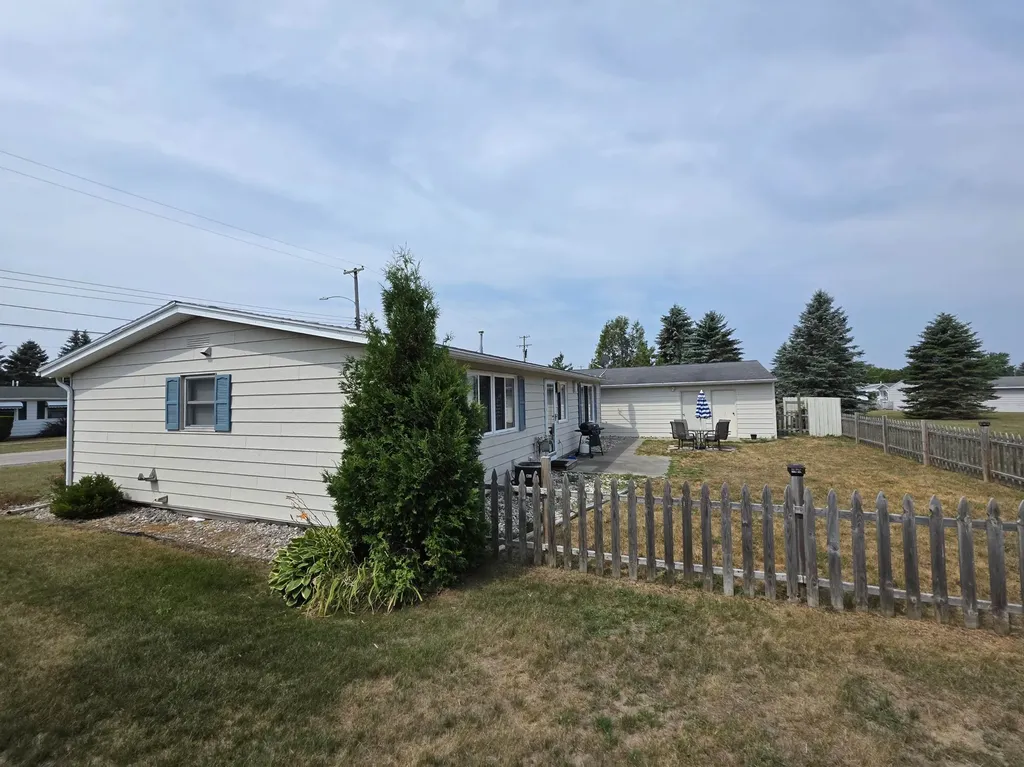 10220 Tennessee Street Oscoda Charter Township MI 48750