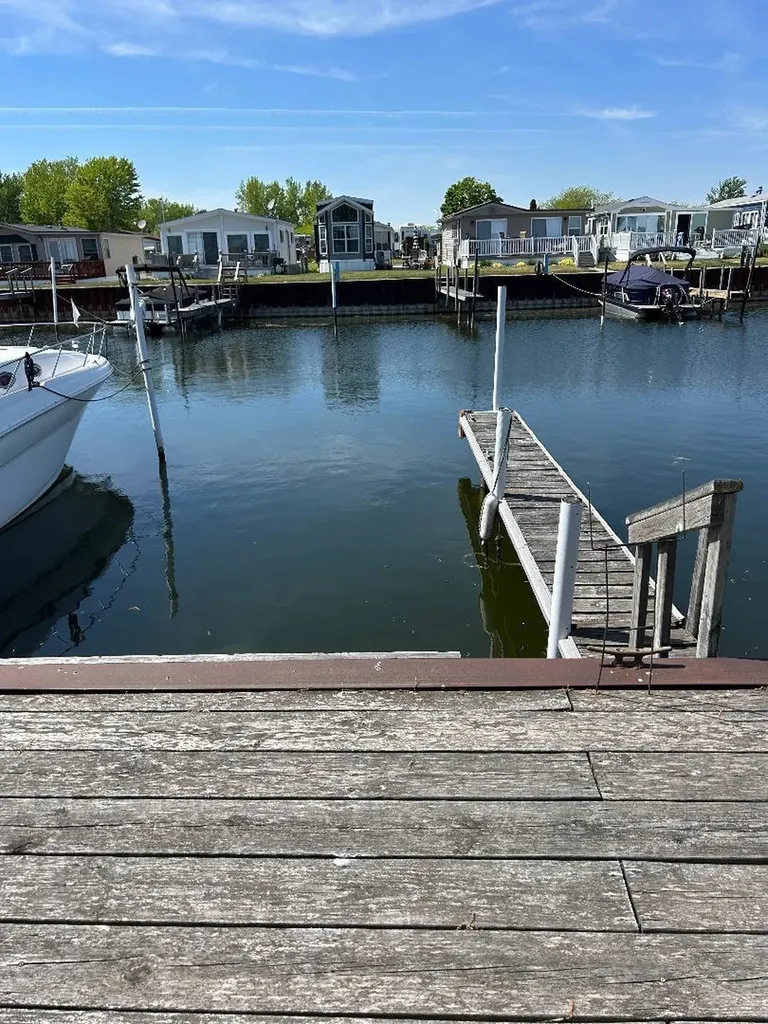 3676 E Michigan Avenue Au Gres Township MI 48703