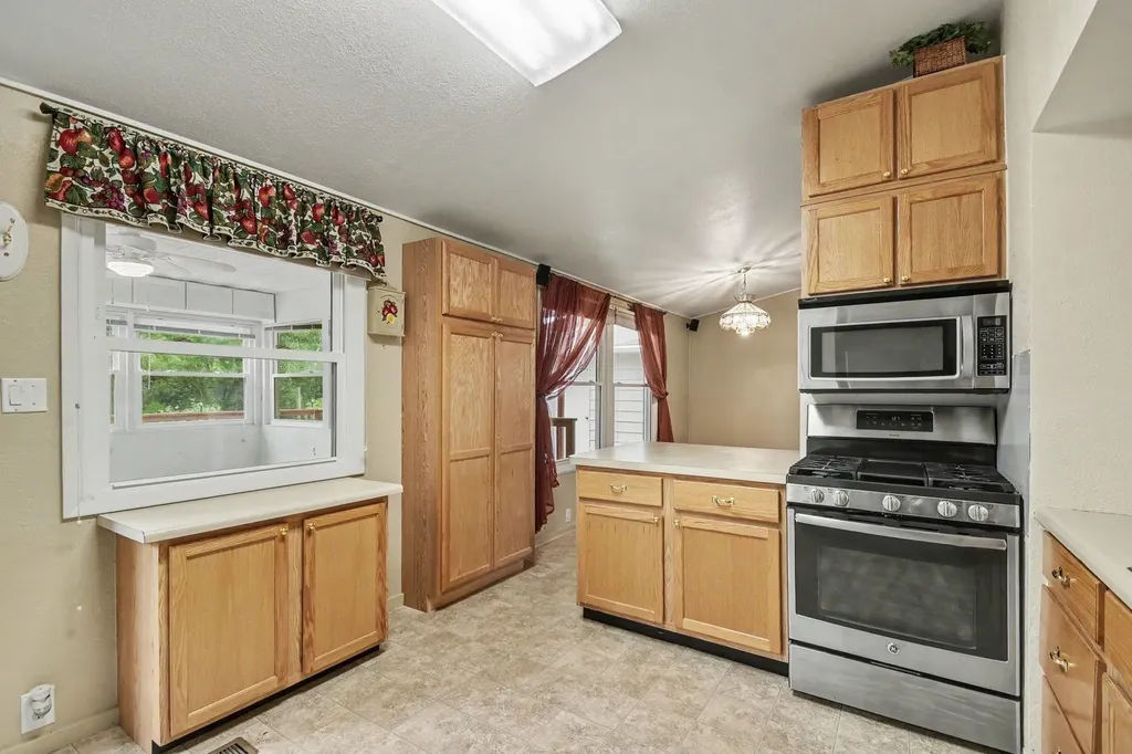 10609 Bissonette Drive Oscoda Charter Township MI 48750