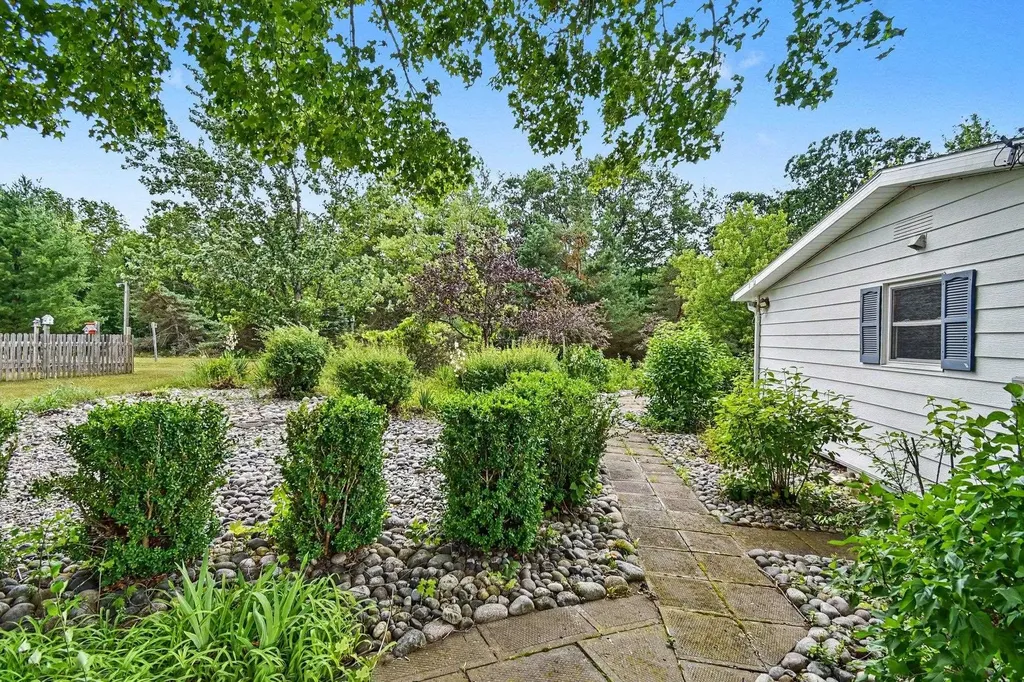 10609 Bissonette Drive Oscoda Charter Township MI 48750