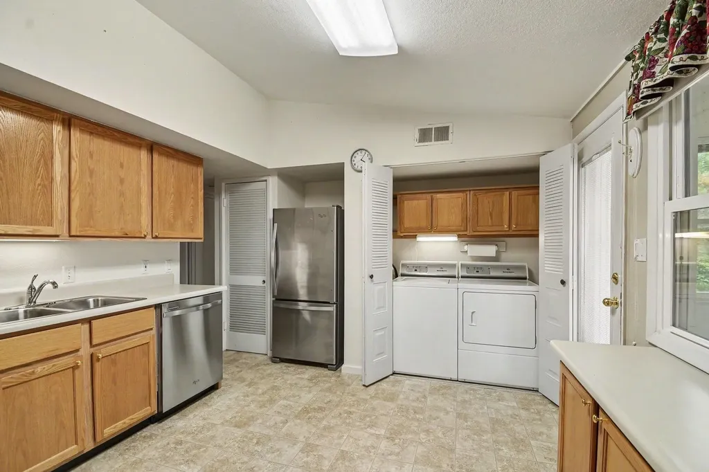 10609 Bissonette Drive Oscoda Charter Township MI 48750