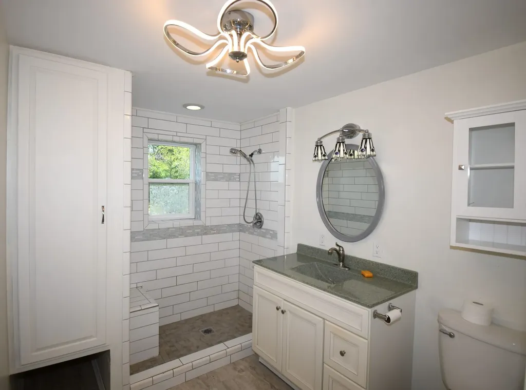 117 Warren Avenue Unknown City MI 48730