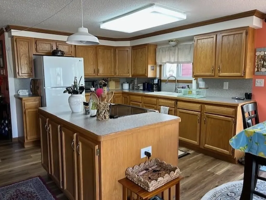 7468 E Cedar Lake Drive Oscoda Charter Township MI 48738